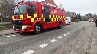 KRAFTIG RØG FRA VILLAVEJ PÅ VESTEGNEN