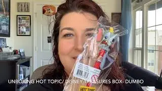Unboxing The Hot Topic/ Disney Treasures Dumbo Box