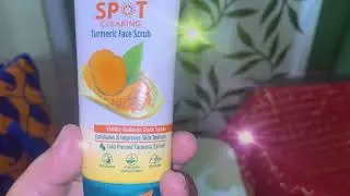 Himalaya Dark Spot Clearing Turmeric Face Scrub.