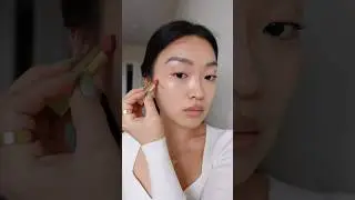 💄One lipstick for full face? #shortvideo #trending #makeuphacks #lipstick #strawberrymakeup