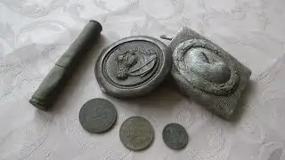 Reta Viktorijas laikmeta iemauktu rota./Finds, a rare Victorian brass horse bridle rosette.RUS.sub.