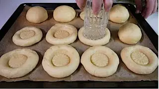 Prepare this simple, delicious. Just pour flour into boiling water! More delicious than pizza. bread