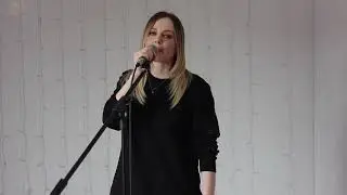 Елена Микирдычева - Лариса Долина - Россия