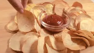 Nur Kartoffeln!!Gesunde & Knusprige Kartoffelchips! Kein Öl, Keine Zusatzstoffe! Einfaches Rezept.