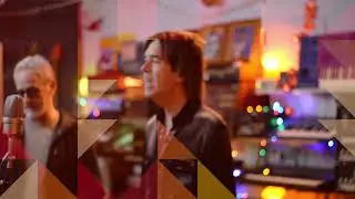 Uno Svenningsson & Per Gessle - Bara få höra din röst (Officiell Musikvideo)