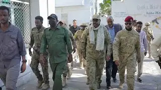 Madaxweyne Deni oo Booqday Ciidamadii Buuraha Calmiskaad .....