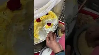 Famous Daulat Ki Chaat || Chandni Chowk Street Food || Old Delhi Food #shorts