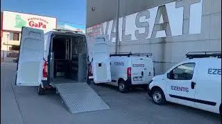 VALSAT | Furgoneta con clasificación porta motos y furgón taller