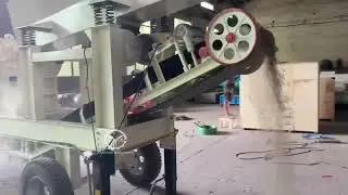 Mobile #jawcrusher  with feeder test, it is easily to make money by this set of #mobilecrusher
