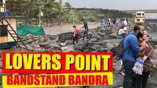 Bandstand Bandra Mumbai, mumbai ka bandra bandstand, mannat bandra, Bandstand Mumbai Couple Kissing
