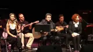 Στο παλιόσπιτο ετούτο