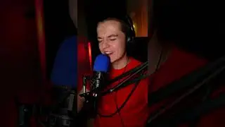 Какая песня лучше?