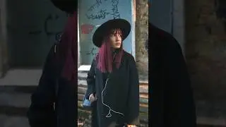 Ты чувствуешь себя особенной и странной в 2015-2016 году🥹