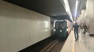 Парад поездов в честь дня города.