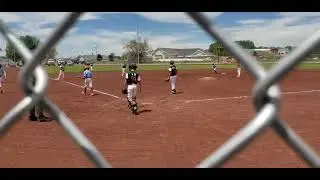 Bases are full.  Cougars need to get out of this pickle.  They bring Diesel in to get out of this.