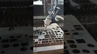 танцующая голова