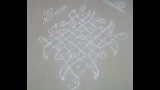 Kolam rangoli with 9 x 1 dot
