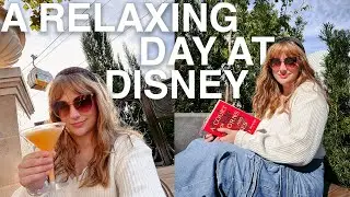 READING ACOTAR IN EPCOT - A Relaxing *SOLO* Day at Disney World