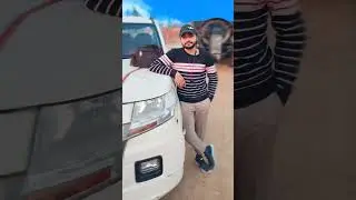 Bhai sahab mere akele ki photo?