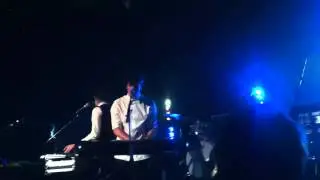 Washed out - Feel it all around