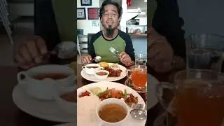 makan nasi kambing golek di TY Cafe di terengganu,mmg meletop