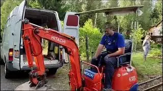 Снятие плодородного грунта, мини-экскаватор Hitachi