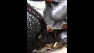 How to do oil change on cr250r