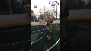 На ком взорвется мяч - тот проиграл. Девочки VS Парни