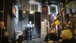 Евгений Казмировский. Выступление на мероприятии клуба «Сообщество поэтов-передвижников»