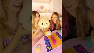 Trading squishies at Clara Martins' party 😮 @LaraLeal11