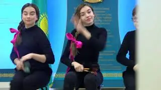 Құрманғазы "Адай"  на ЛОЖКАХ- исполняет ансамбль  "Николушка" (Казахстан, Уральск)