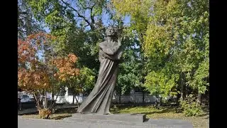 Сквер в Литературном квартале. Екатеринбург