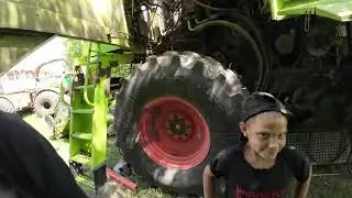 Подготовка комбайна CLAAS MEGA 370 к уборке.