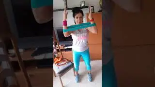 Rutina de HOMBROS CON GOMAS
