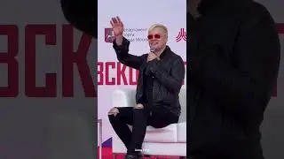 SHAMAN провел фан встречу с поклонниками в Лужниках.