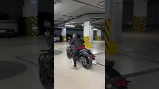 Процедура перекатывания в 3 часа ночи в центре Москвы