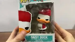 Фигурка Funko POP! Disney Holiday 2021 Daisy Duck