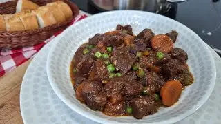 ESTOFADO DE TERNERA AL VINO TINTO