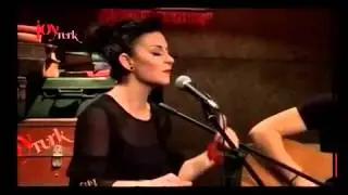 Model   Bir Melek Vardı JoyTurk Akustik