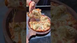 Momos wala pizza 