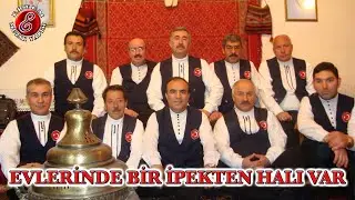 Muzaffer Sarısözen Topluluğu - Evlerinde Bir ipekten Halı Var
