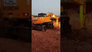 İş Makinaları . Hyundai Lastikli Eksavator  Hafriyat  Kaldırma.