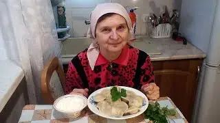 Пельмени с фаршем и капустой квашеной. 