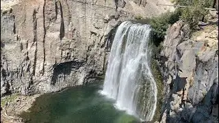 Rainbow Falls Trail from Reds Meadow Mammoth lakes California