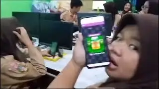 Learning English Through Blooket