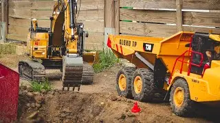 Trucks, Excavators, tractors, Dozers & More, Fantastic RC Construction Mini World !