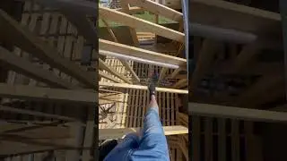 Мы монтажники высотники)) #каркасныйдом #каркасныйдомподключ