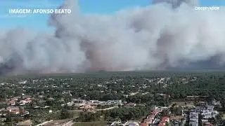Seixal. As imagens da nuvem de fumo provocada pelo incêndio