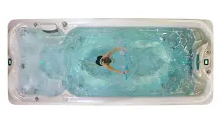 Jacuzzi® Swim Spa - How to Exercise With Paddles