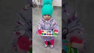 Купили Еве краски 